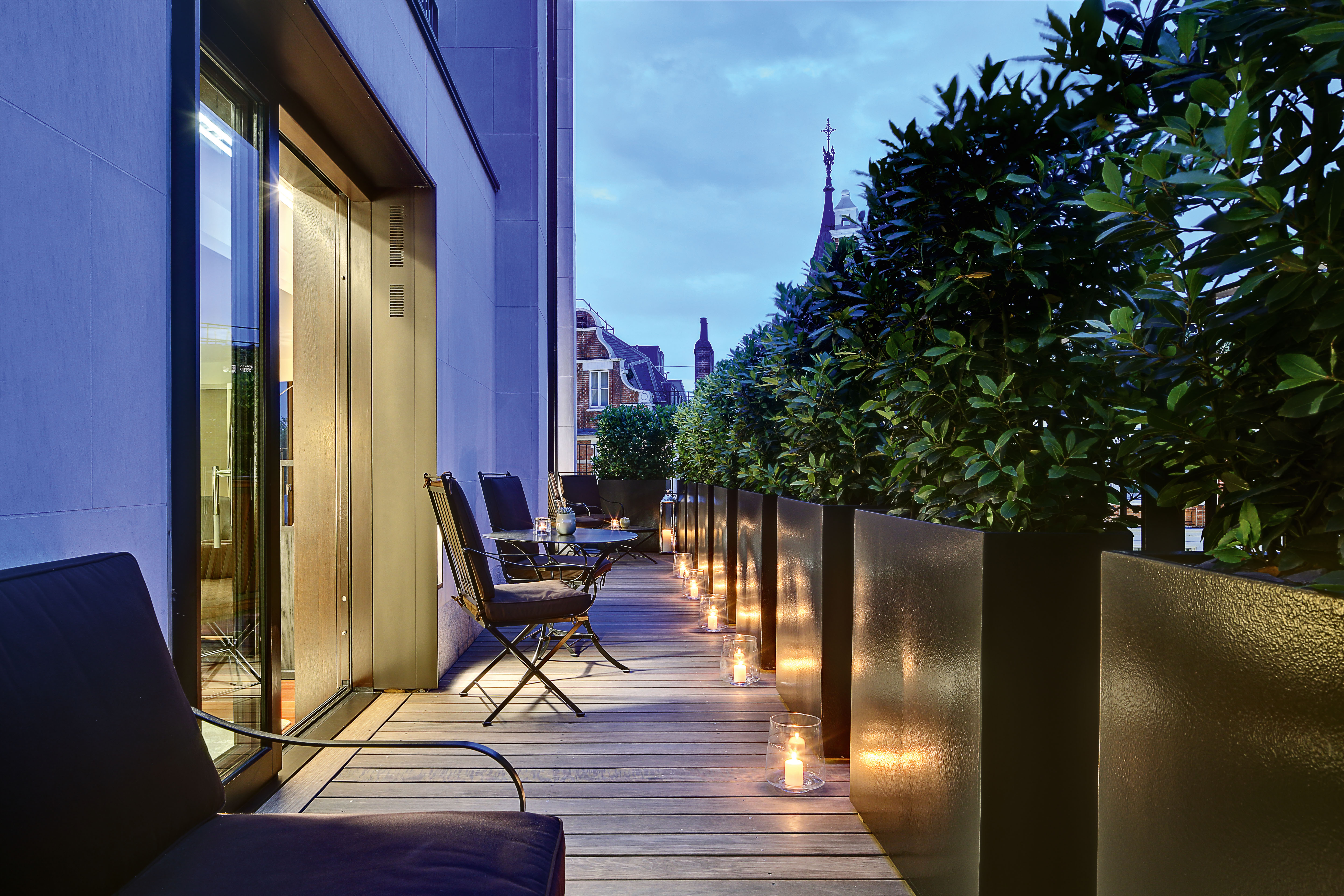 Bulgari VI Balcony by night
