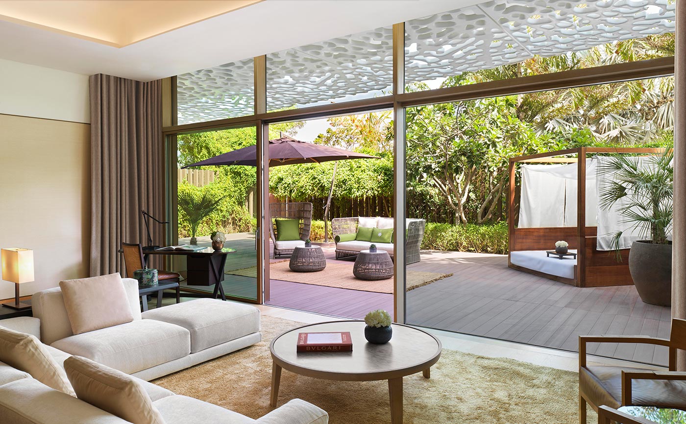 The-Bulgari-Resort-Dubai_Garden-Deluxe-Suite-Living-Room_0002
