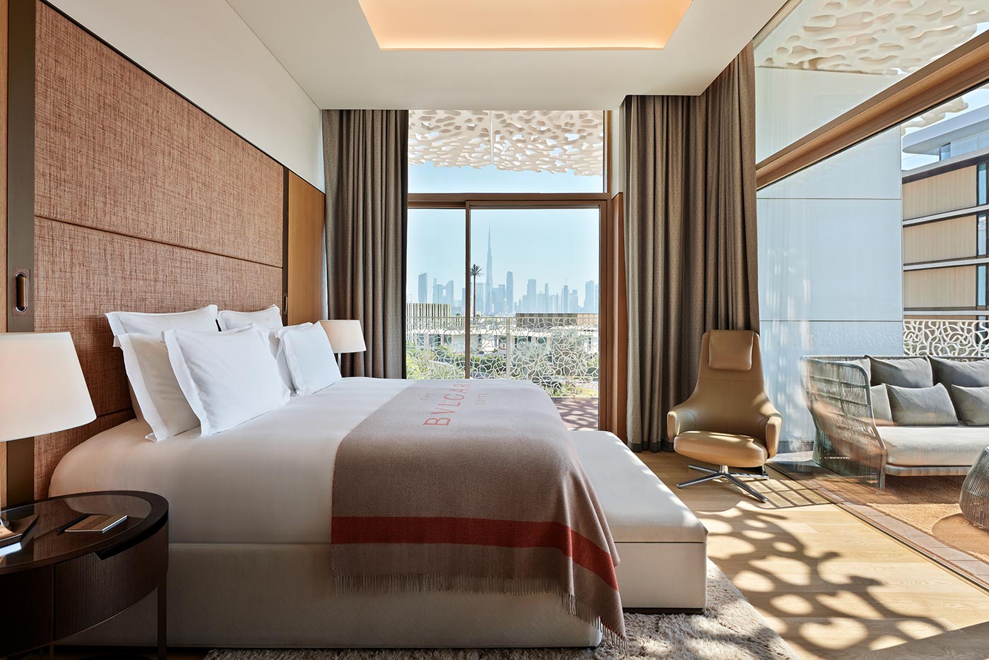The-Bvlgari-Resort-Dubai_Bvlgari-Suite-Master-Bedroom